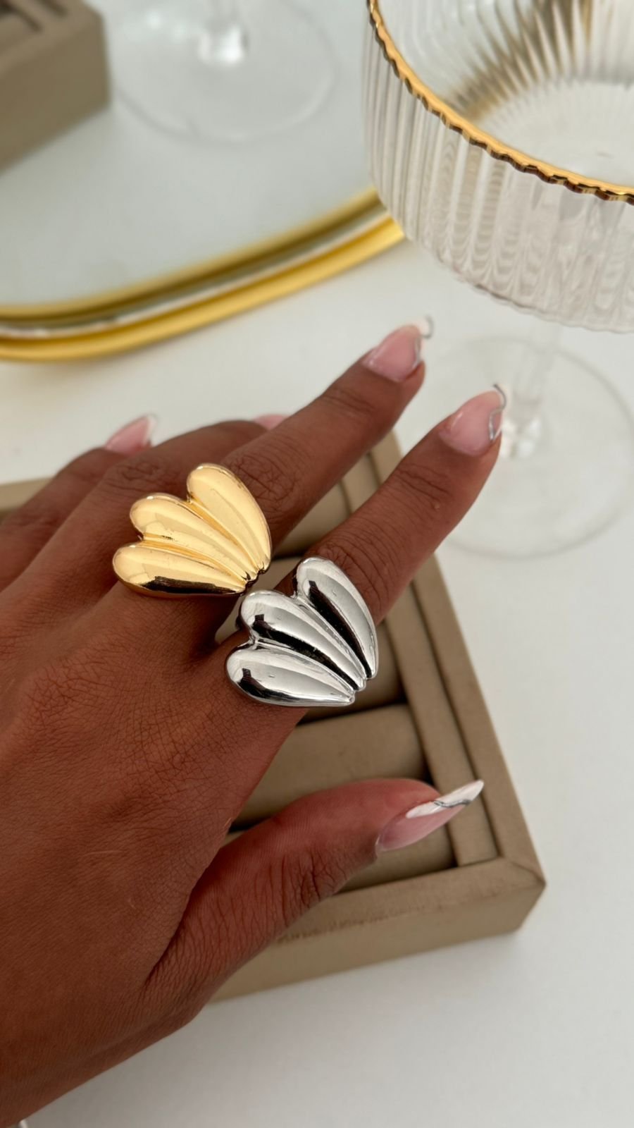 AN152 Anel Asa Folheado