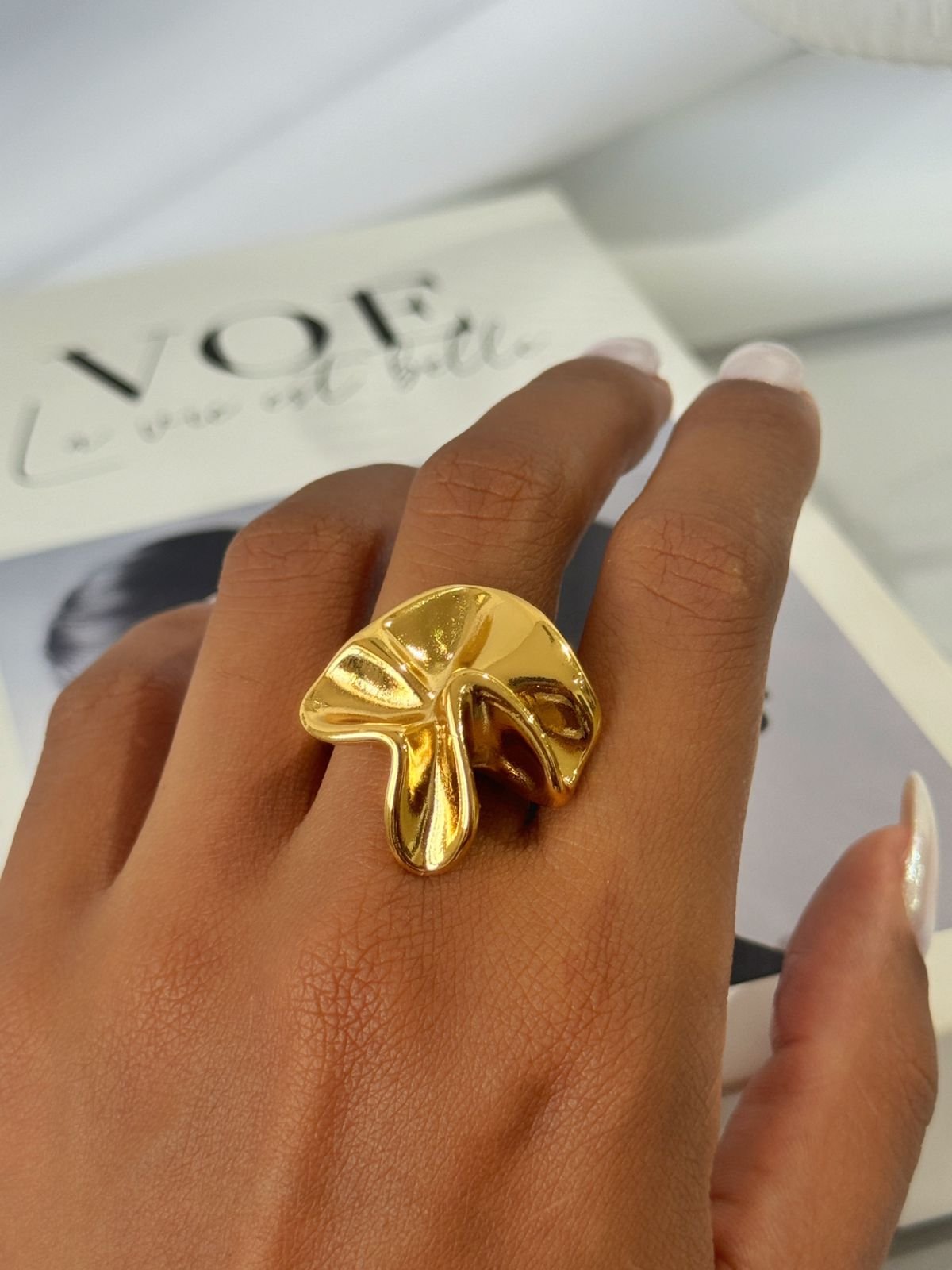 AN46 Anel Liss Semi jóia,