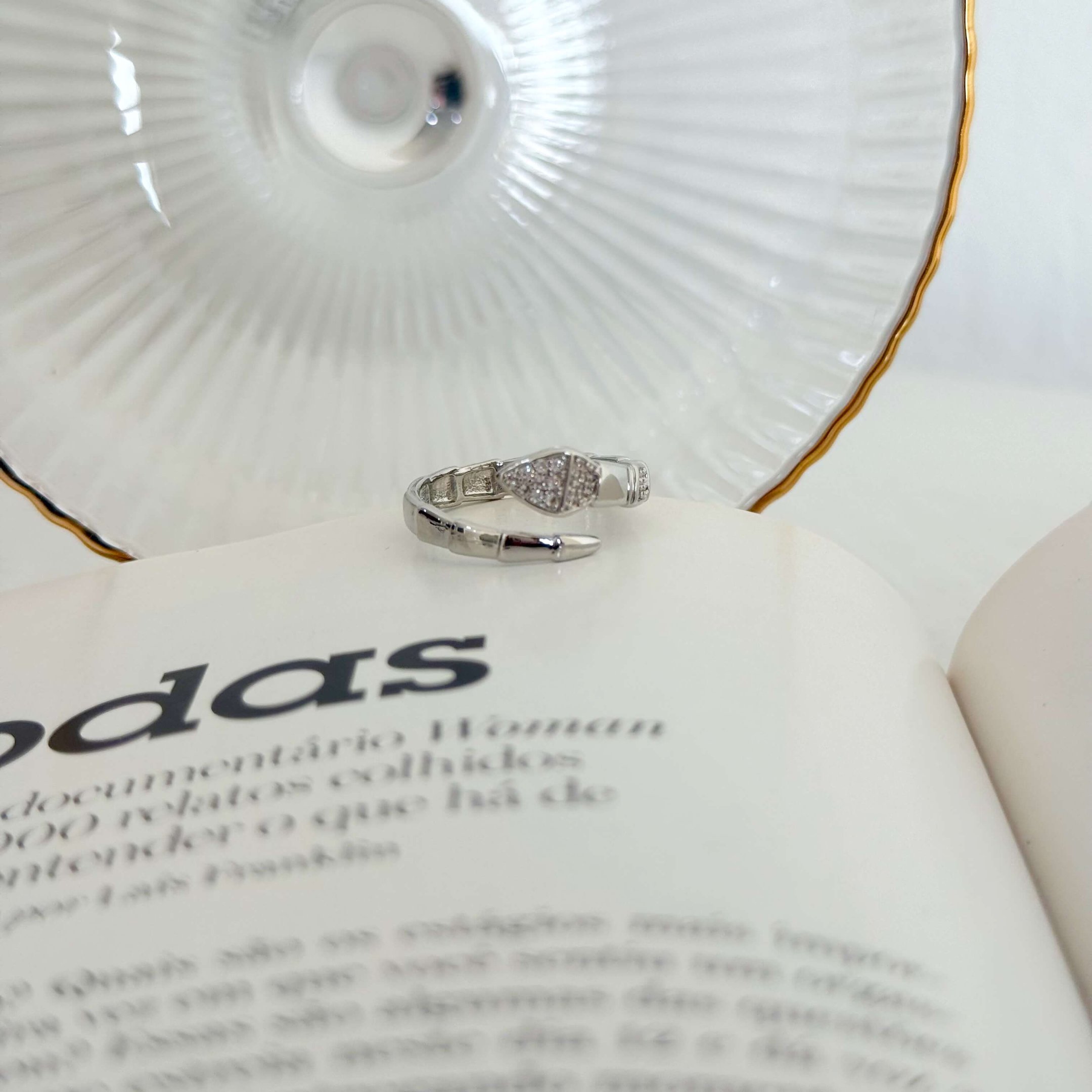 Anel Cobra Ajustável Folheado