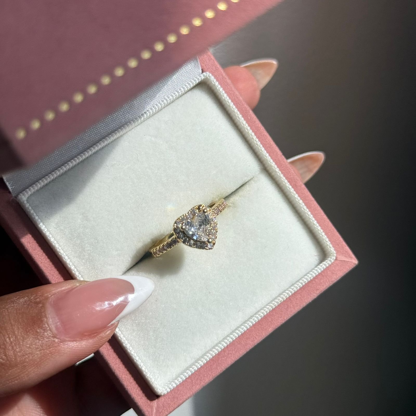 Anel Coração Ajustável Cristal com Zircônias Cravejadas Folheado