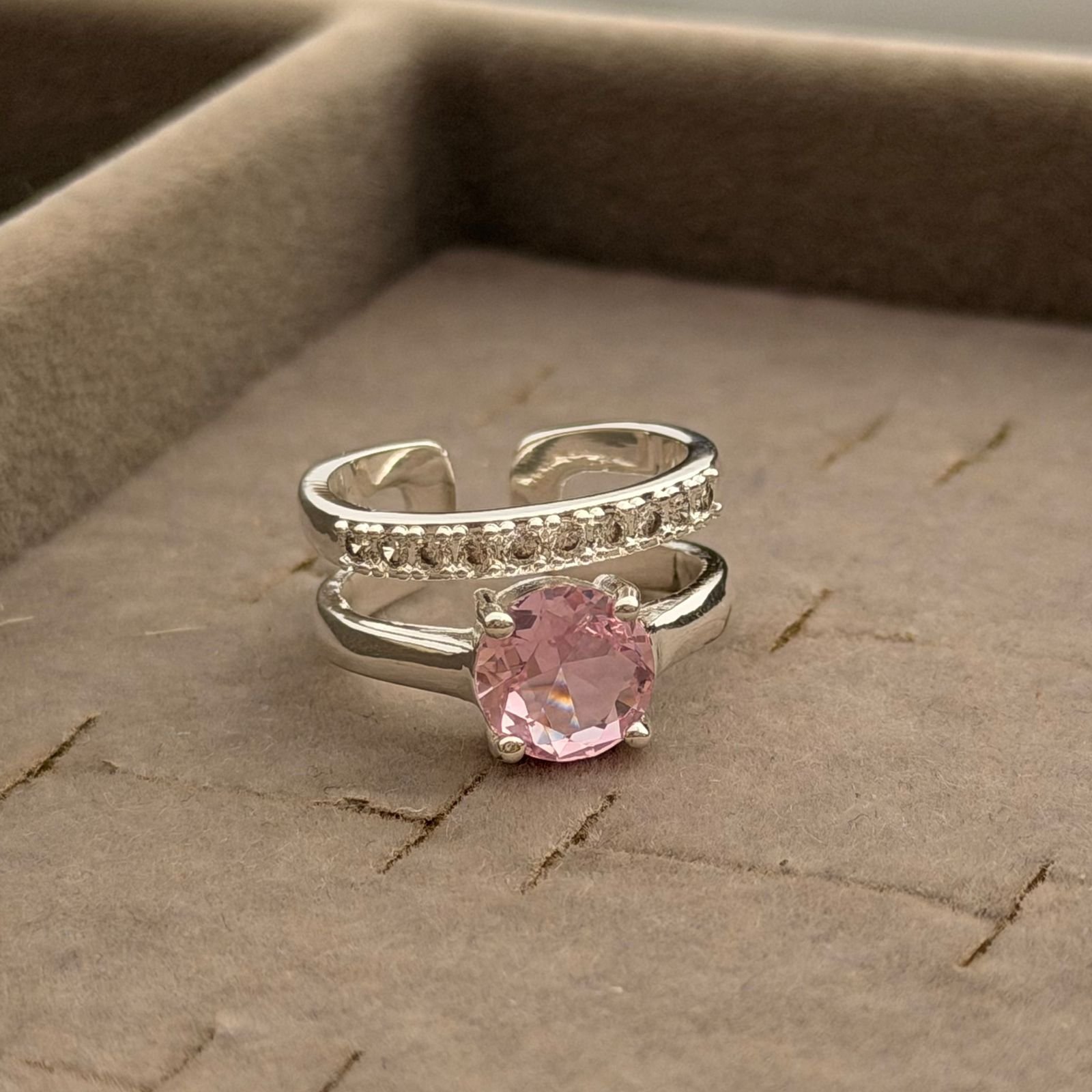 Anel Duplo Solitário com Zircônias Cravejadas Rosa Semi Joia