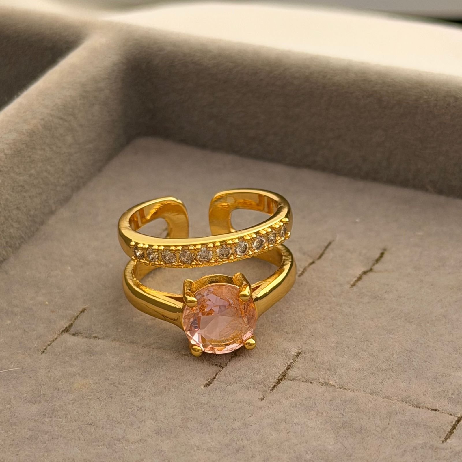 Anel Duplo Solitário com Zircônias Cravejadas Rosa Semi Joia