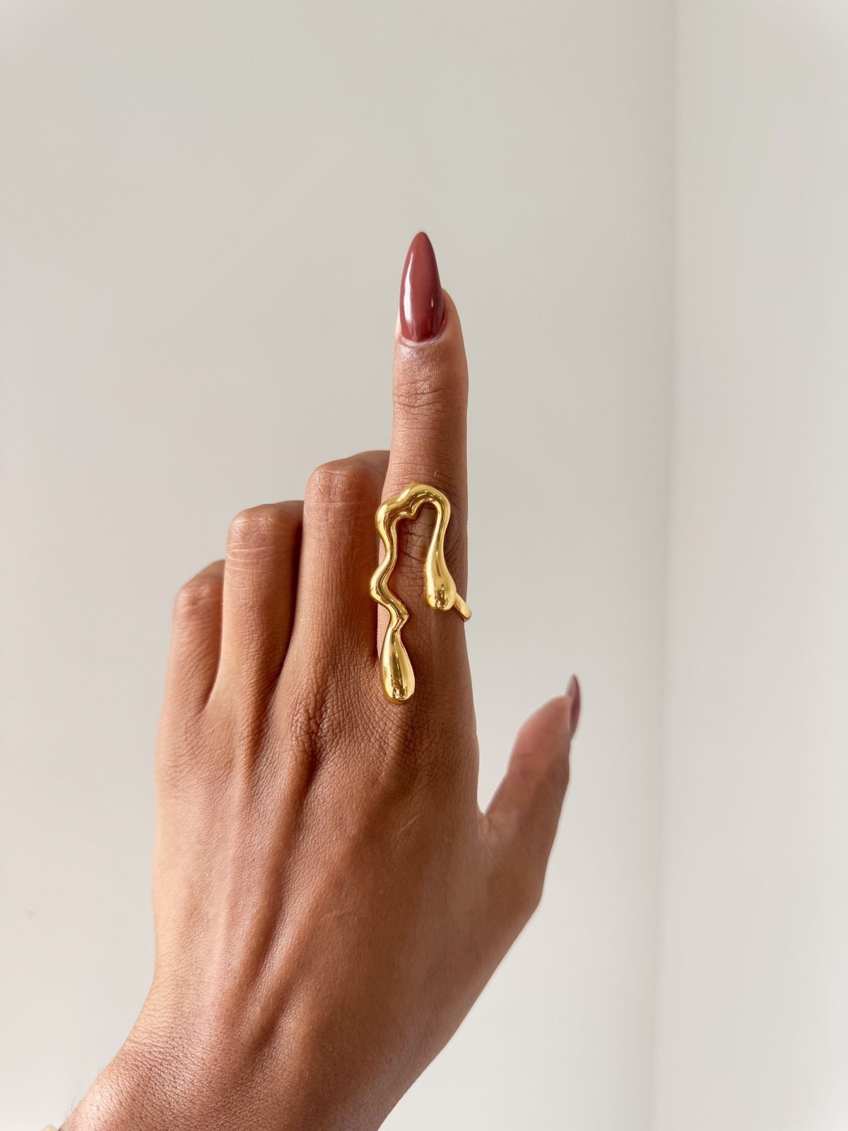 Anel Organico em Semi Joia Banhado á OURO