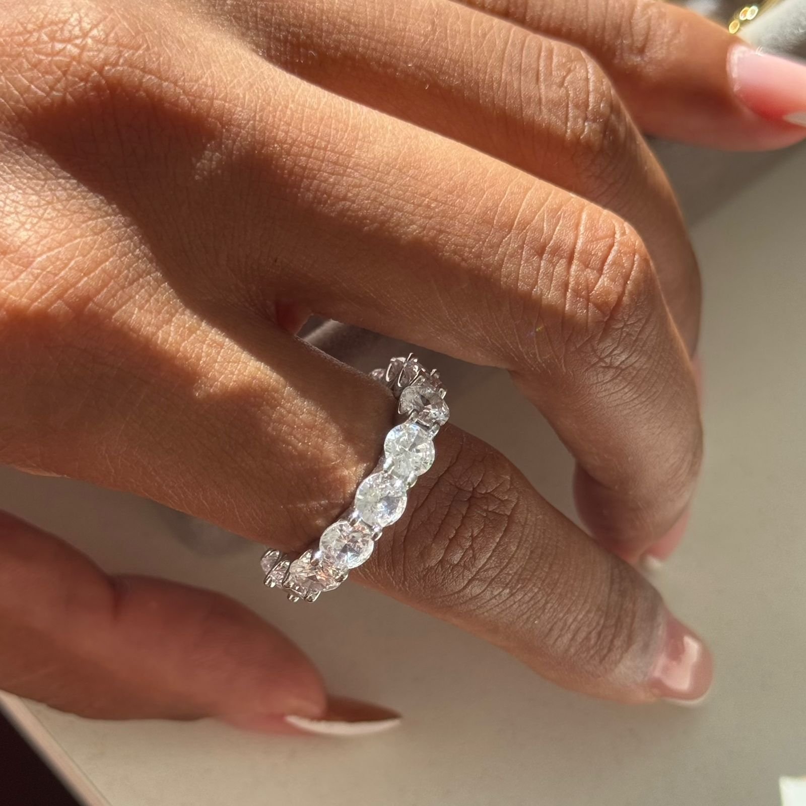 Anel Riviera com Zircônias Cravejadas Redondas Folheado PRATA