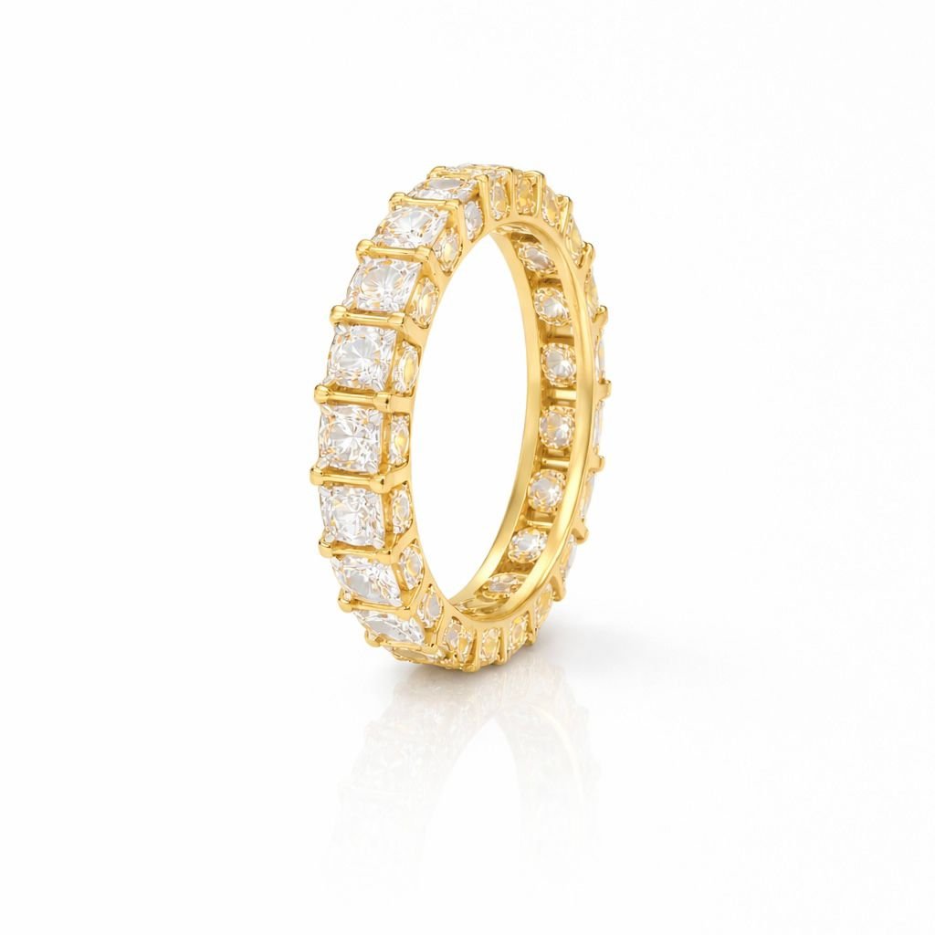 Anel Riviera Cravejado com Zircônias Folheado a Ouro 18K Aliança Eternity