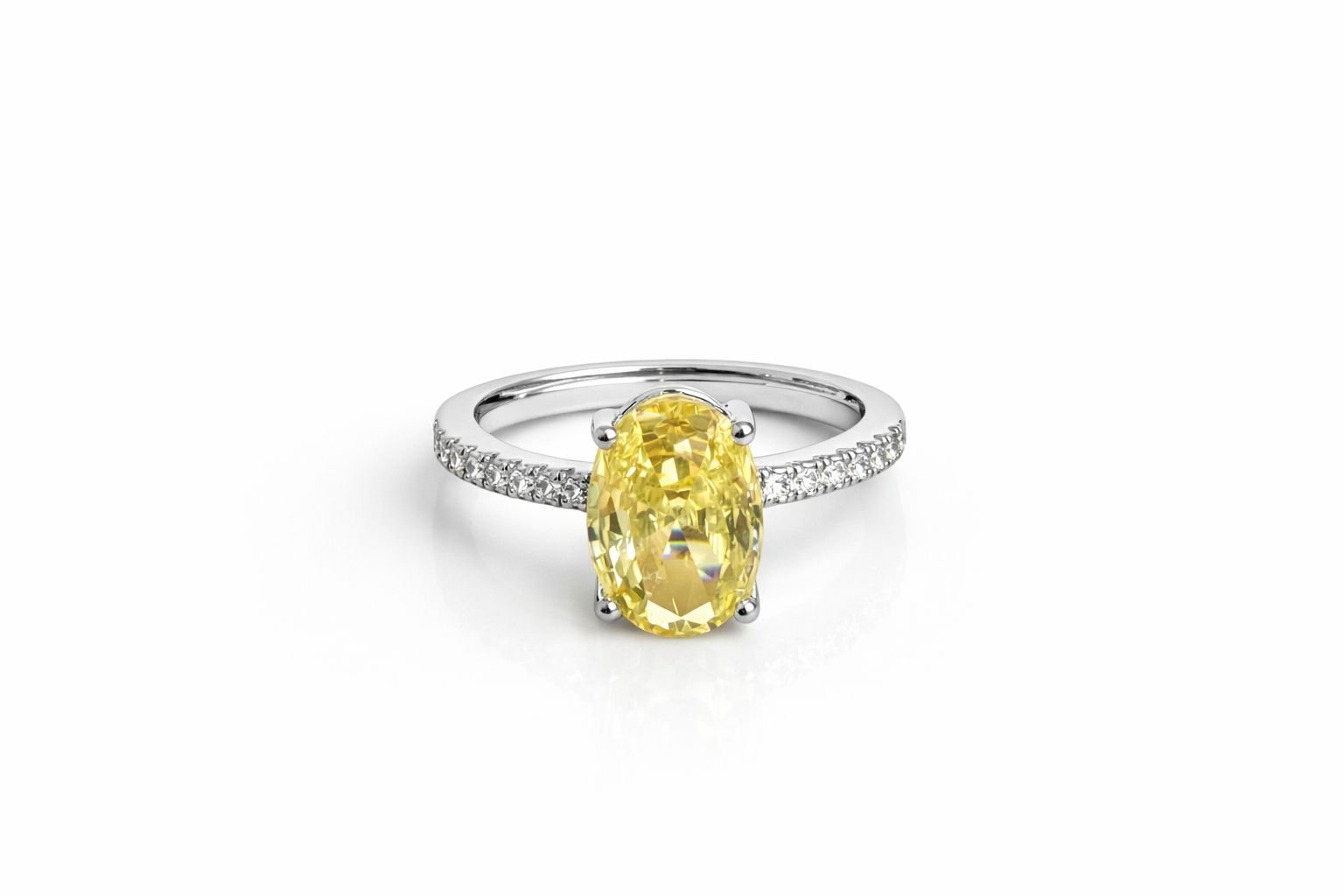 Anel Solitário Oval com Zircônia Cravejada Ajustavel Folheado a Ouro 18K ou Prata – Estilo Joia