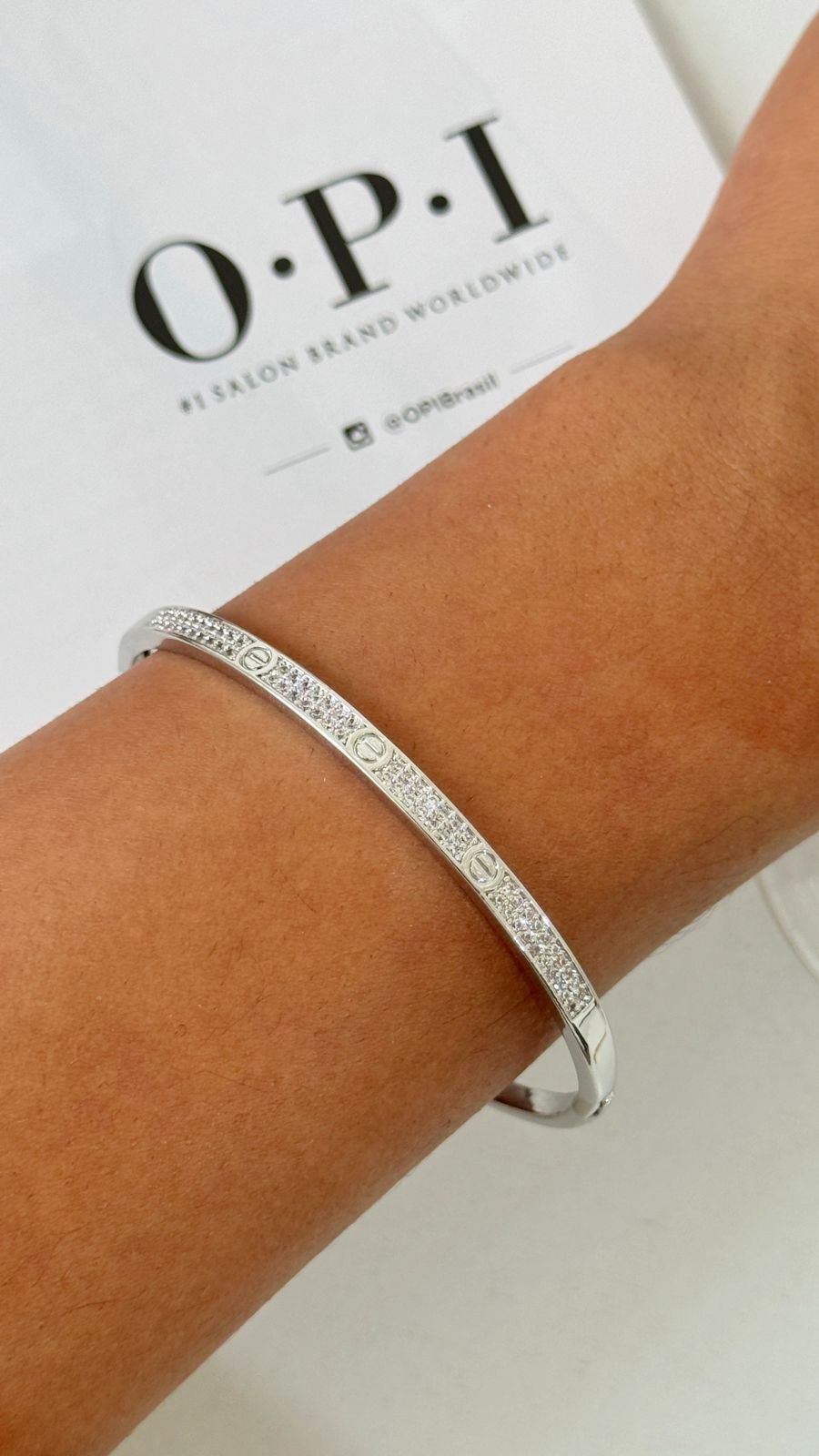 BRA142 Bracelete Insp Cart Cravejado Folheado