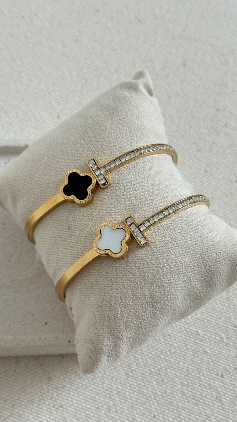 BRA158 Bracelete Trevo Insp Cravejado Aço Inox