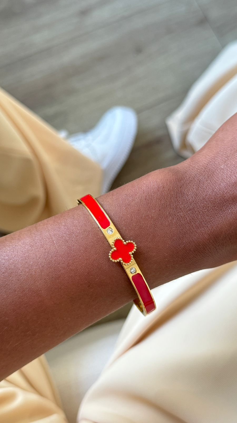 BRA180 Bracelete Trevo Gold em Aço Inox