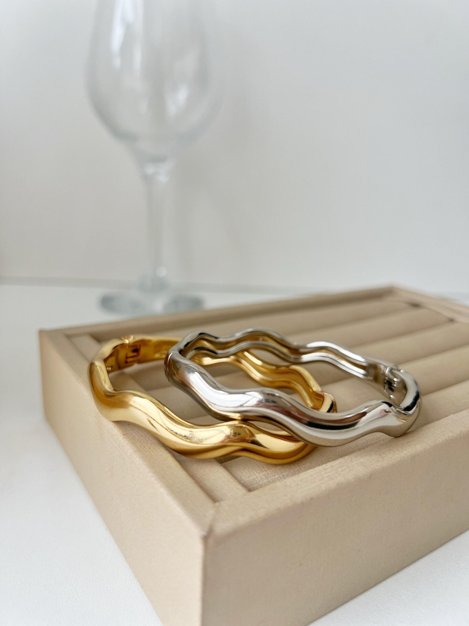 Bracelete onda gold Semi Jóia