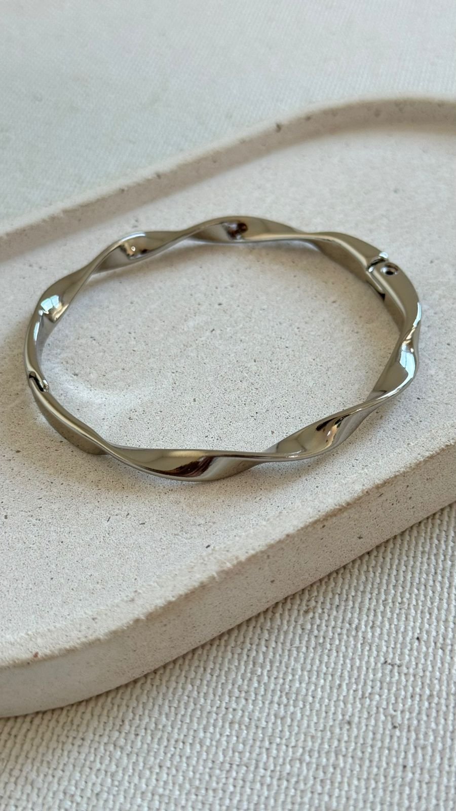 Bracelete Ondulado Dourado Semi Joia