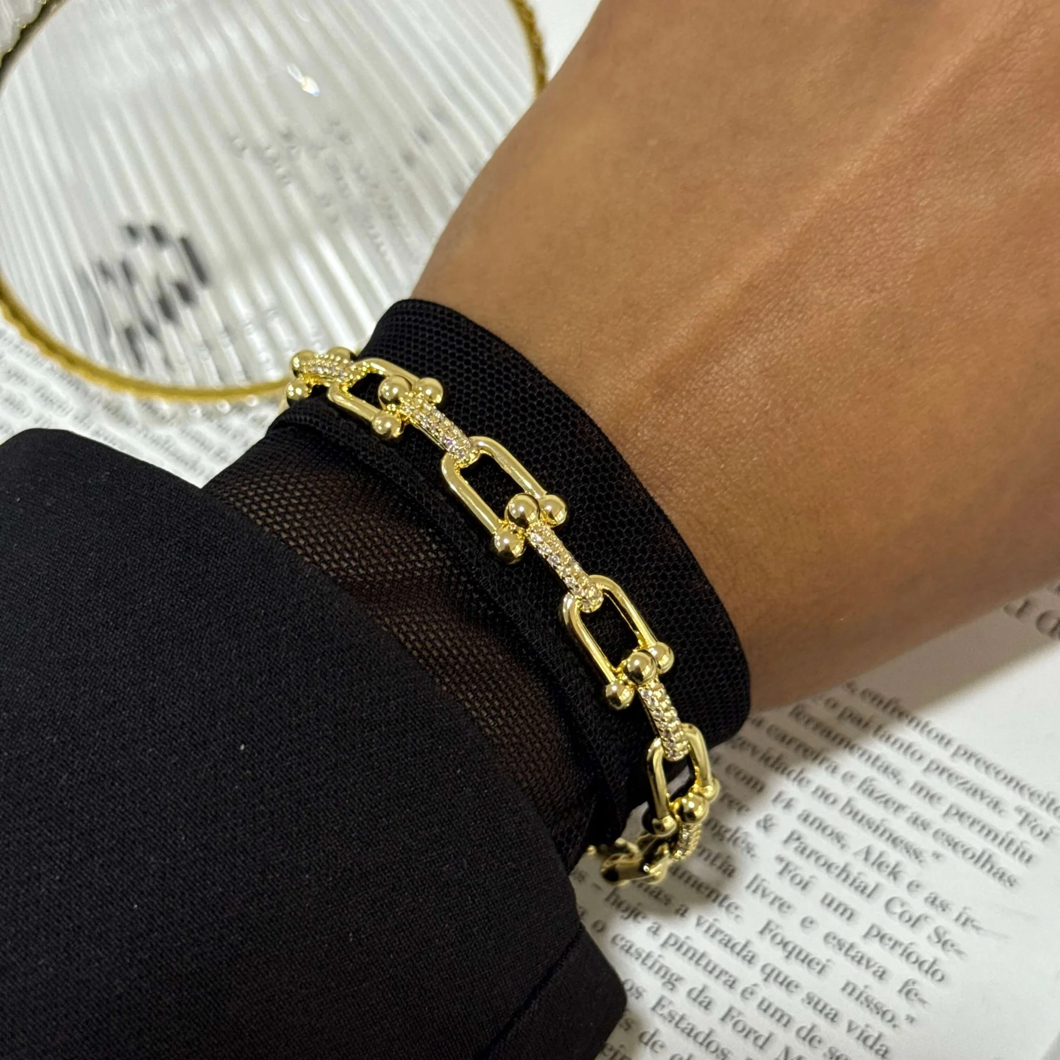 Bracelete Tiff Com Zircônias Cravejadas Semi Joia