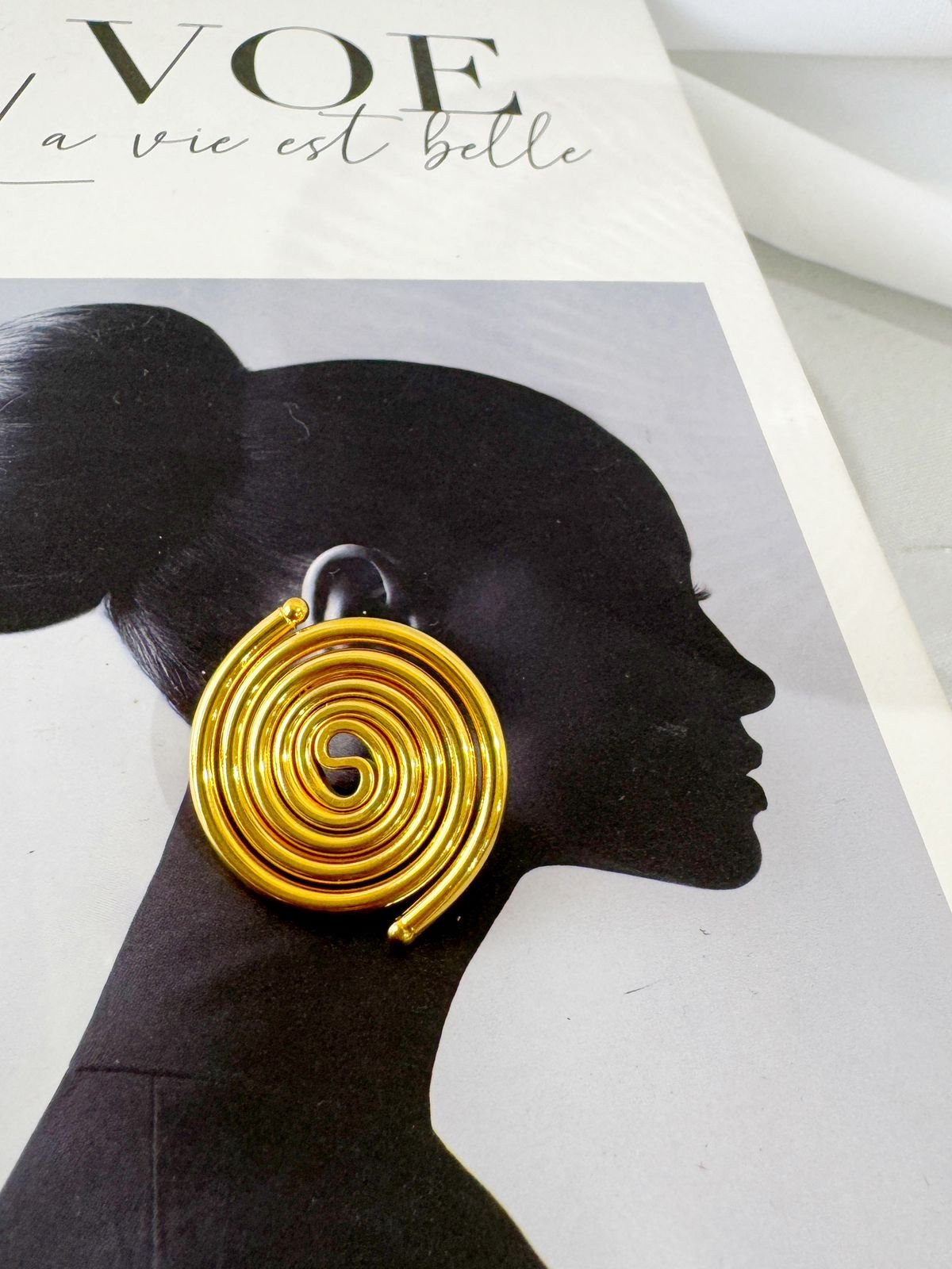 BRI114 Brinco círculo Semi jóia