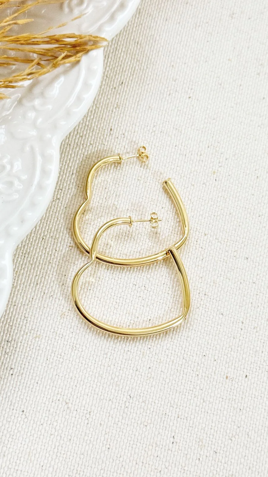 BRI608 Brinco Argola Coração Lisa Banhado á OURO em Semi Joia