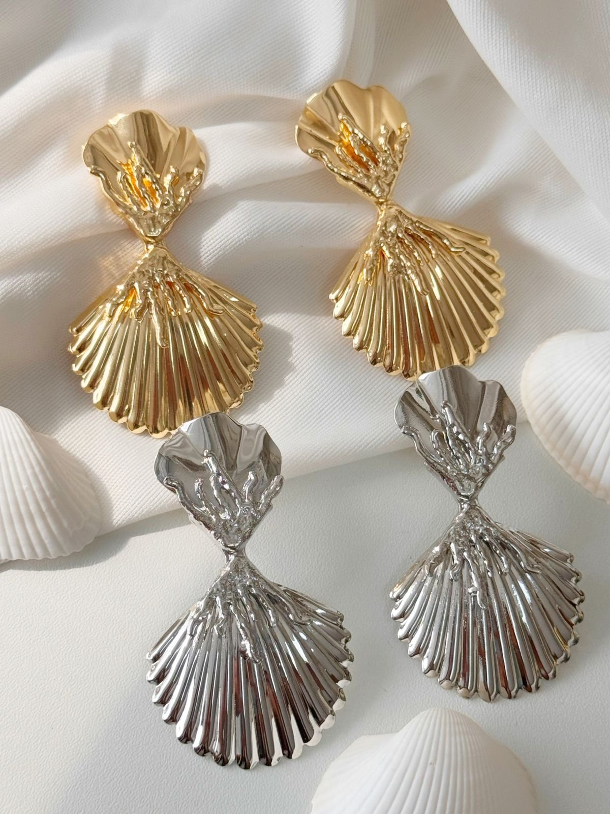 BRI84 Brinco trabalhado concha Folheado