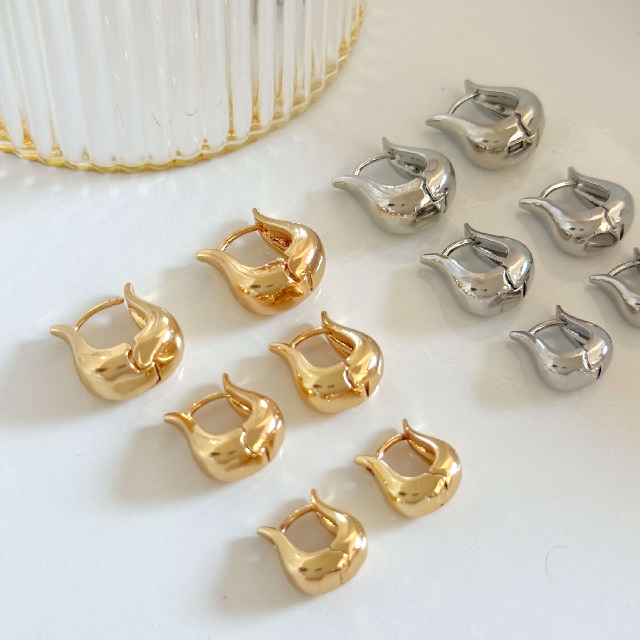 Brinco gota bold trio folheado