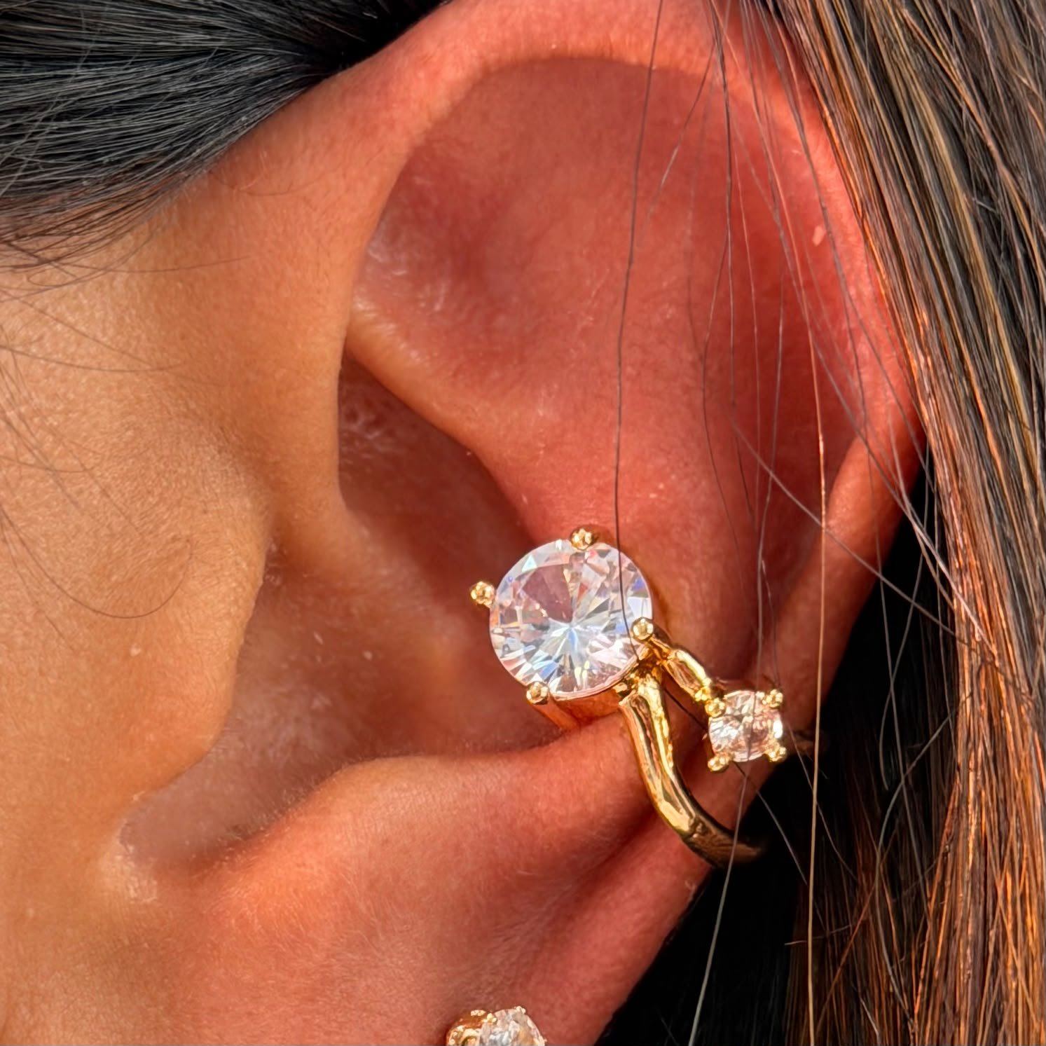 Brinco Piercing Fake Dois Pontos de Luz Folheado