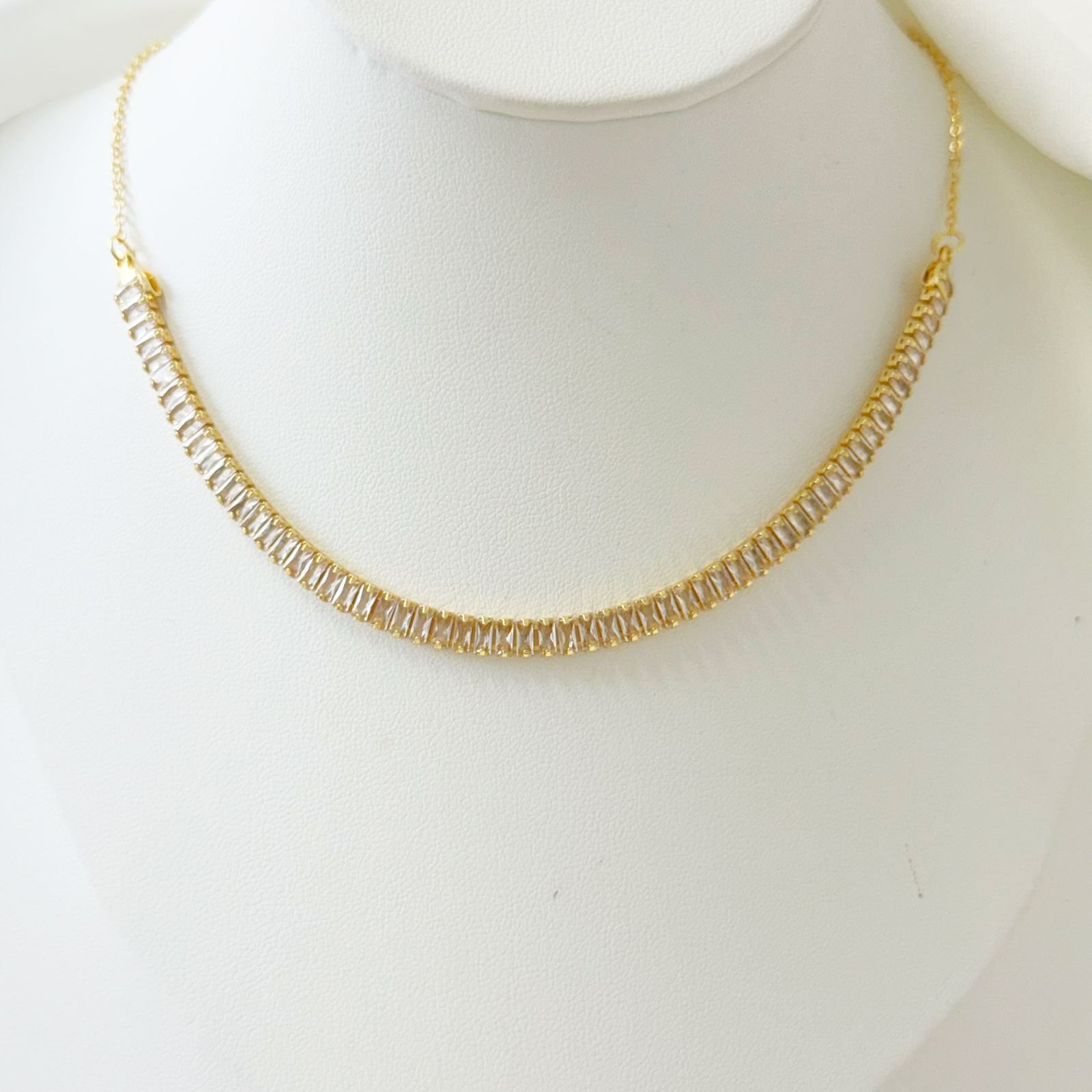 Colar choker riviera baguete semi joia