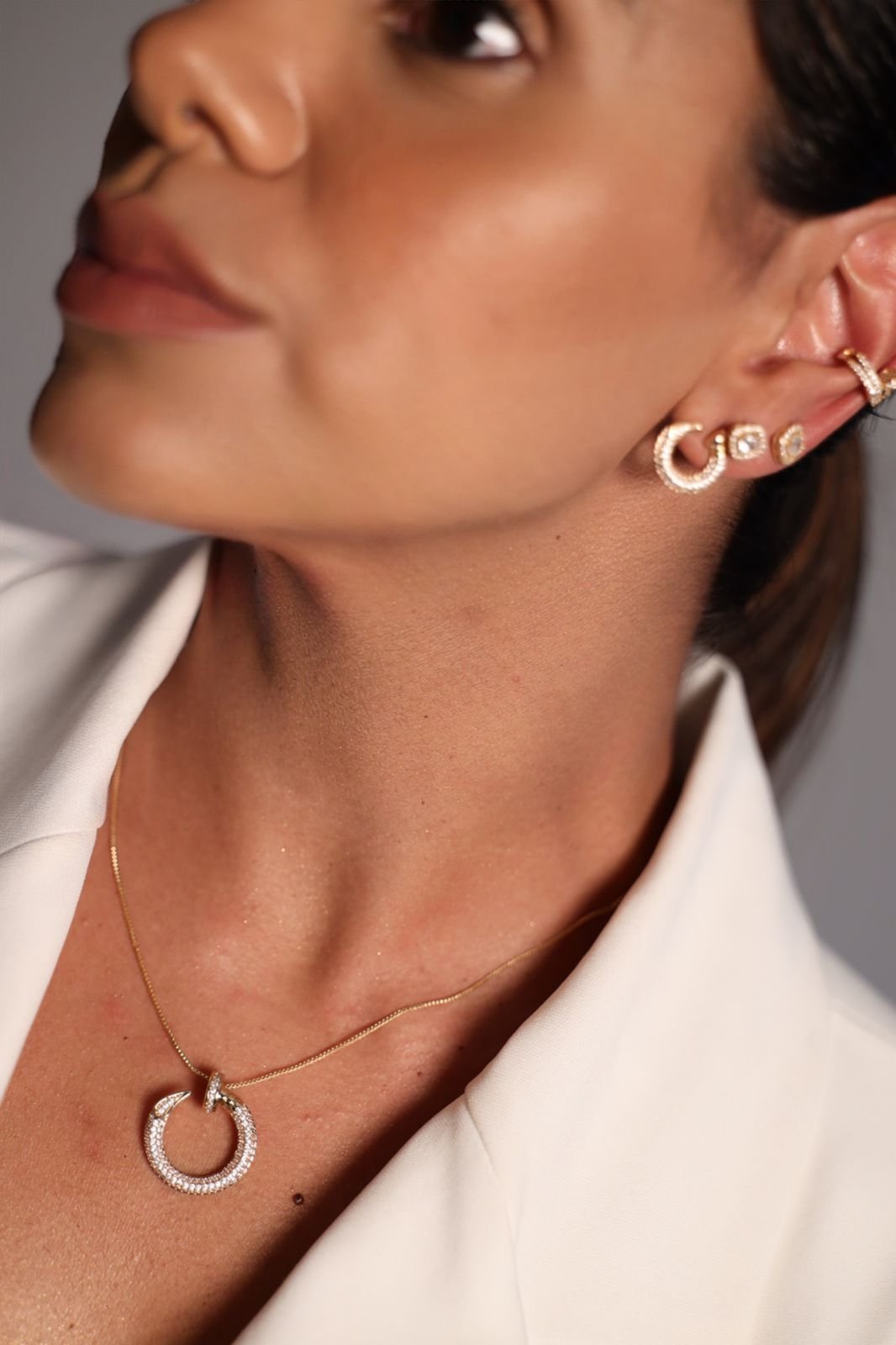 Conjunto Prego com Zircônias Cravejadas Folheado
