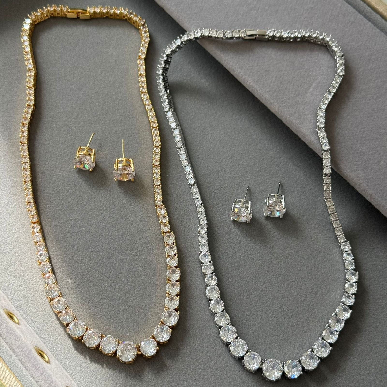 Conjunto Riviera Ponto de Luz Semi Joia com Zircônias Cravejadas