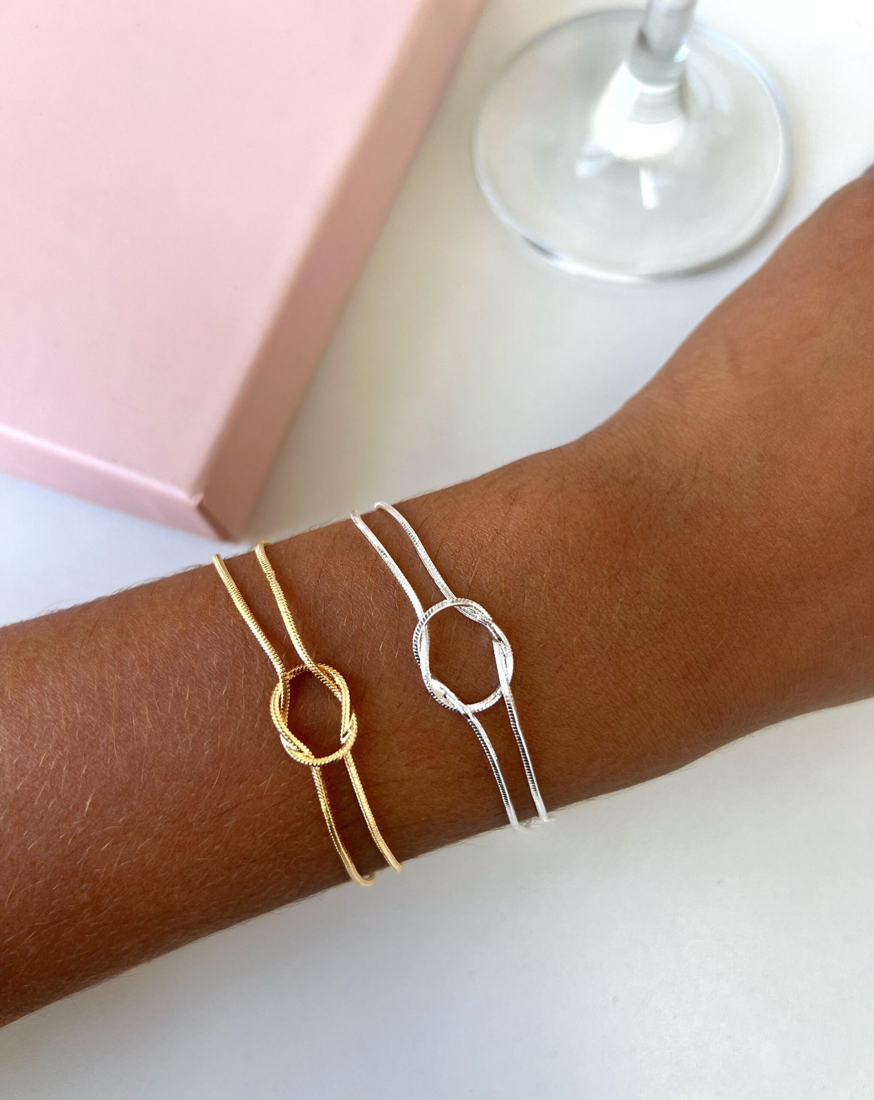 PUL42 Pulseira Laço Folheada