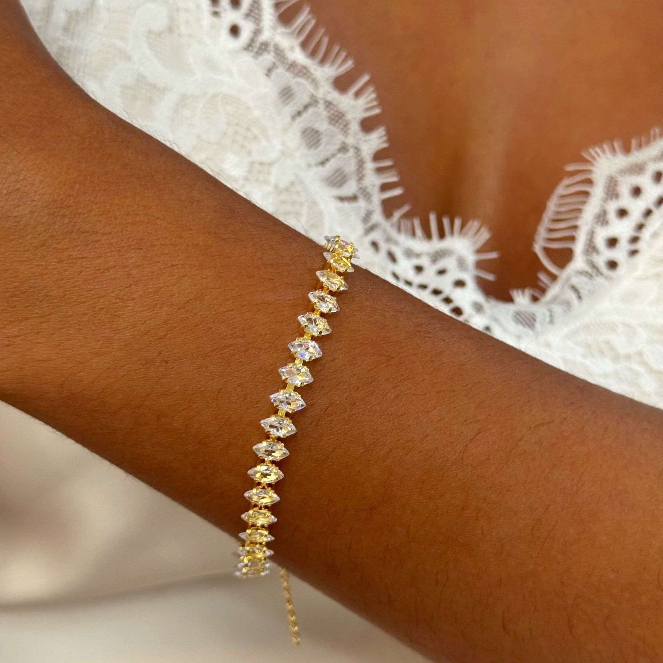 Pulseira Riviera Ponta Semi Joia Banhada a Ouro