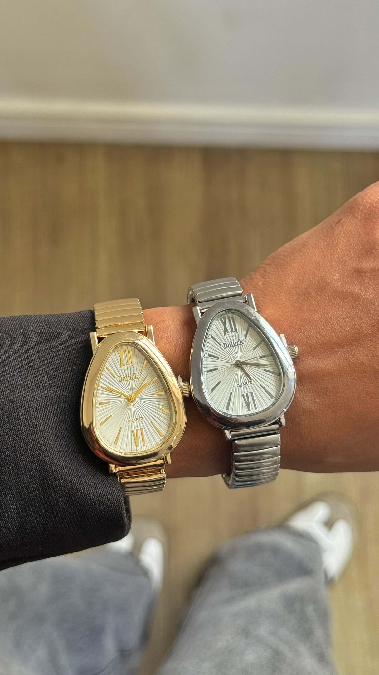Relógio Gota Dourado ou Prateado Pulseira Flexível