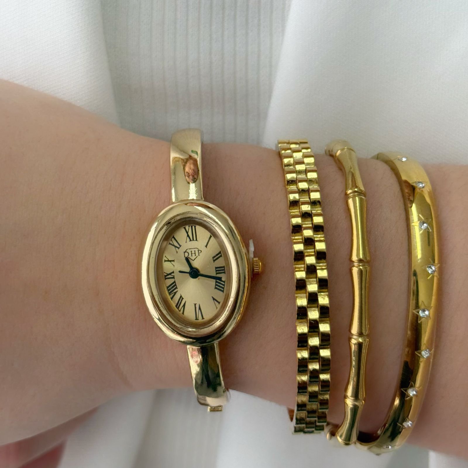 Relógio Oval Bracelete a Prova D’água