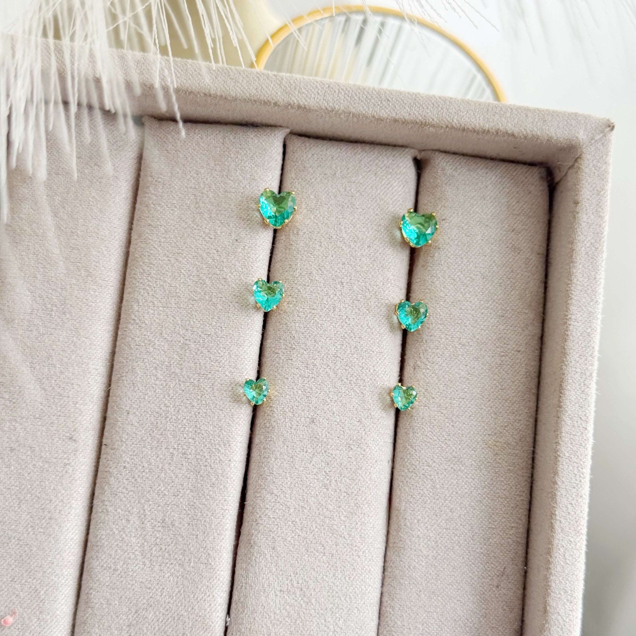 Trio de Brincos Coração Verde Cristal Semi Joia